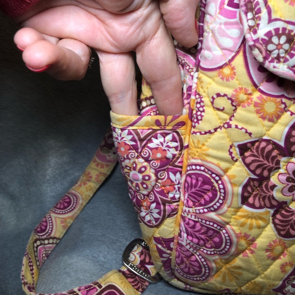 VERA BRADLEY BALI GOLD SMALL BACKPACK, PREOWNED CONDITION - Picture 12 of 16